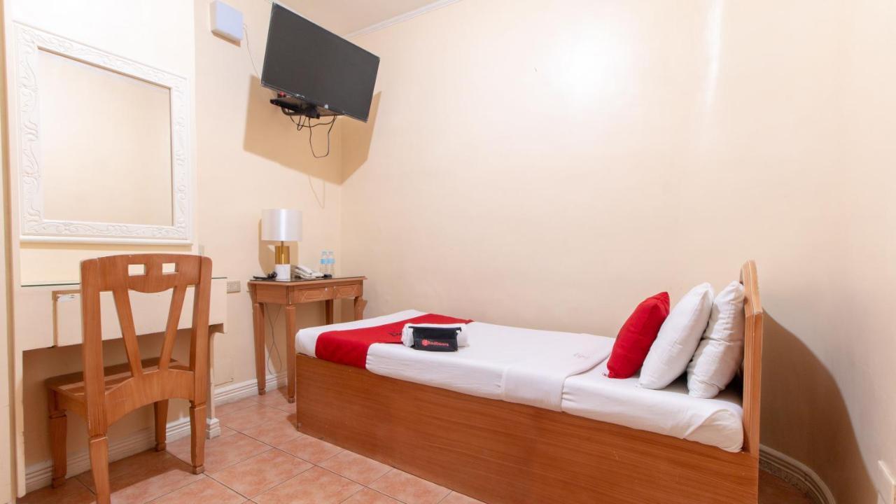 Reddoorz @ Downtown Tacloban Hotel Exterior photo